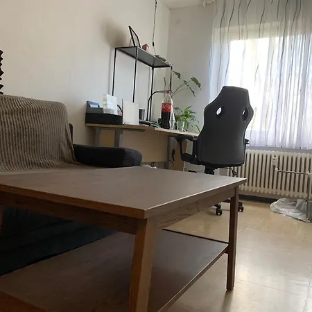 Modernes Mit Balkon - Ruhige Lage Nahe Und Innenstadt Апартаменты *