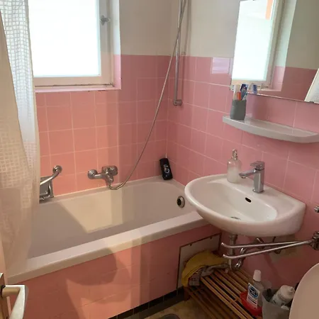 Modernes Mit Balkon - Ruhige Lage Nahe Und Innenstadt Апартаменты Констанц